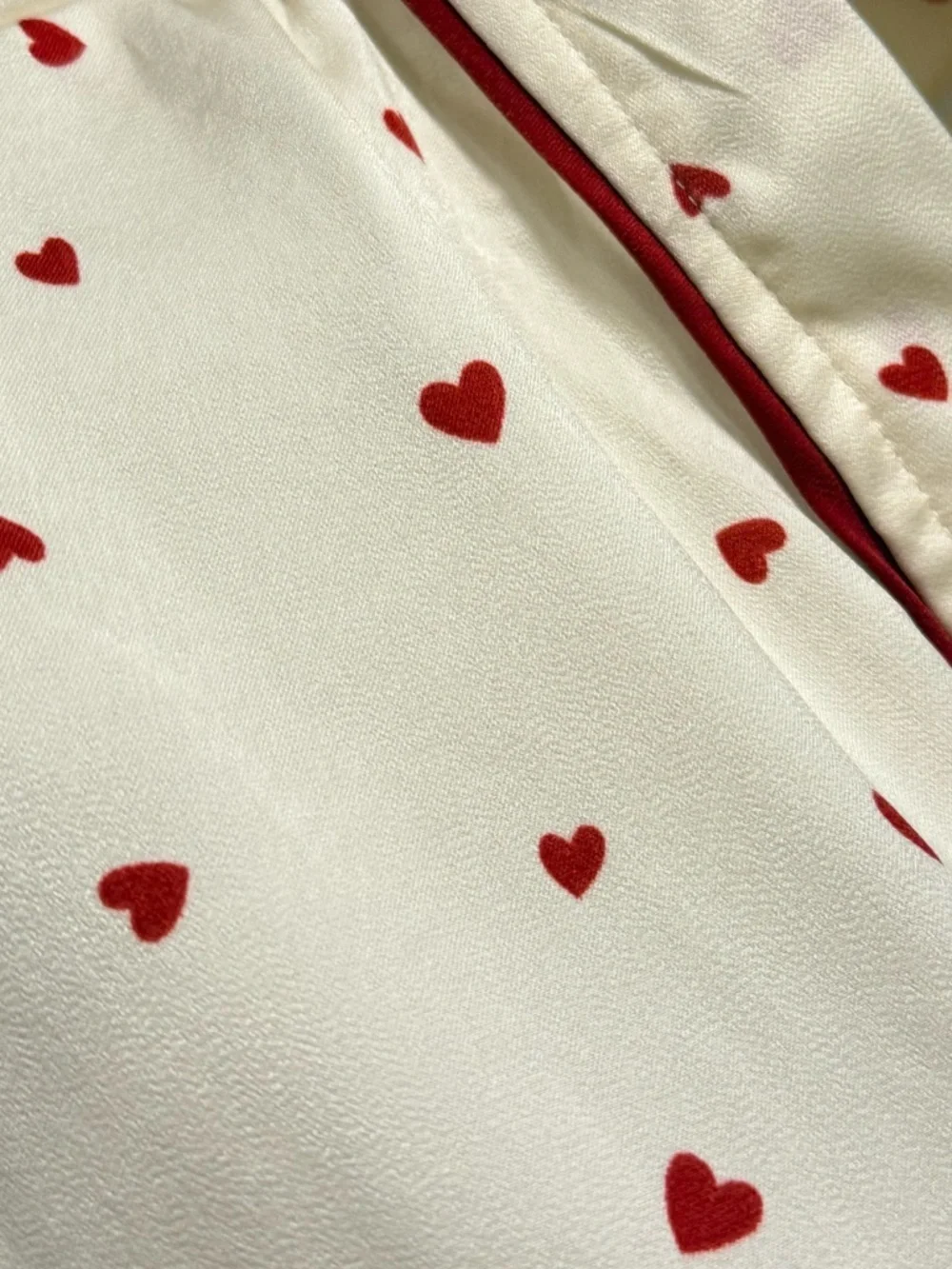 Splendid NWT Satin Kimono Robe Heart Print Ivory Cream Red Hearts S/M